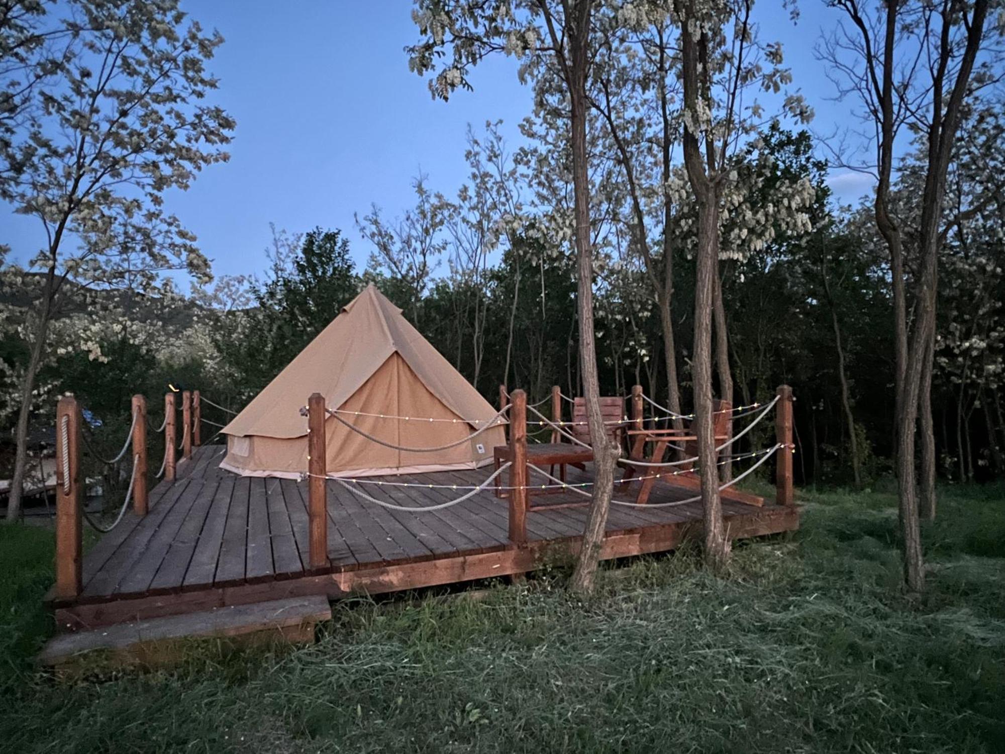 Deleni Retreat - Glamping Hotel Buzau Exterior photo