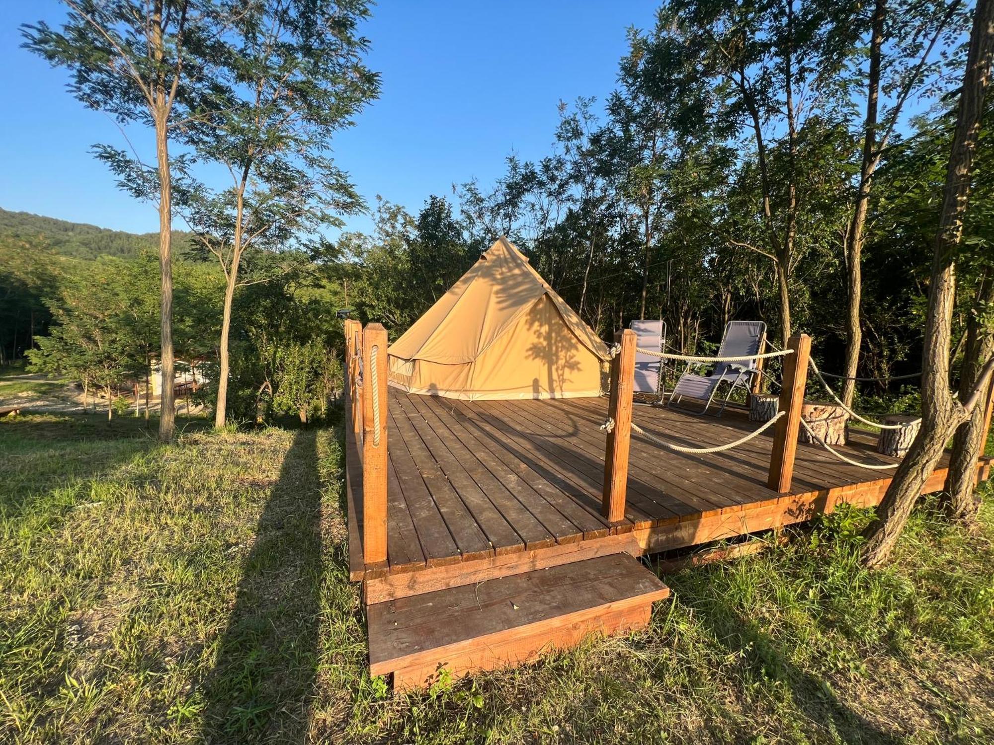 Deleni Retreat - Glamping Hotel Buzau Exterior photo